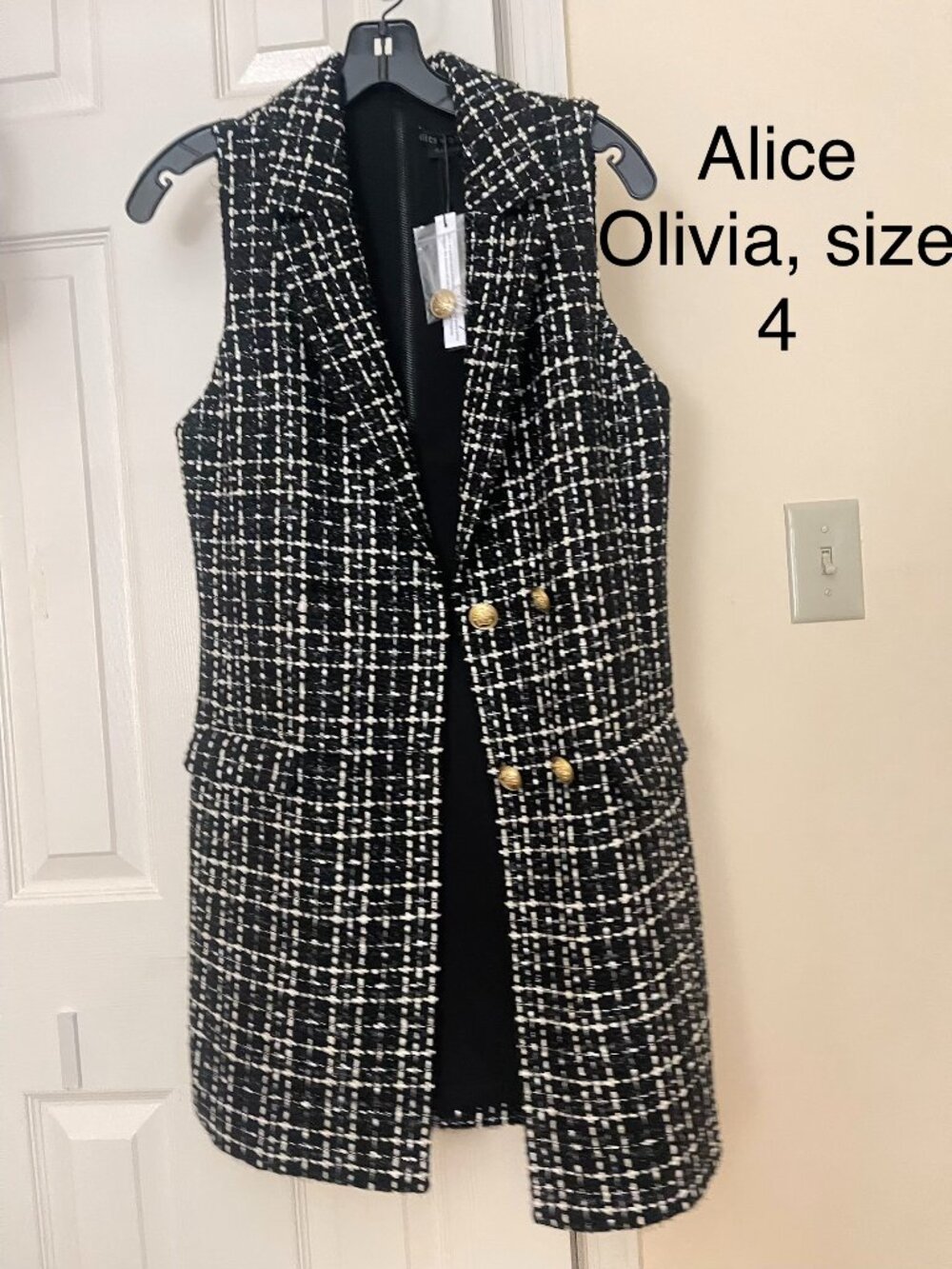 alice olivia , size 4 , brand new